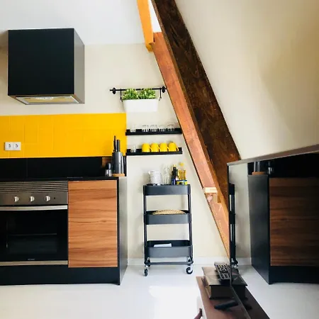 Canarios Avenida 아파트 리스본